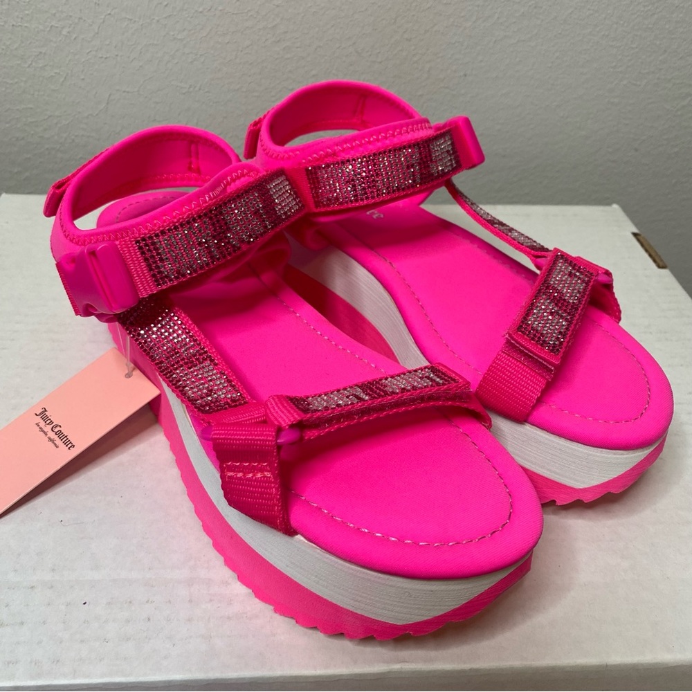Juicy couture izora bling wedge flat-form velcro sandals women’s Sz 7 nwt pink